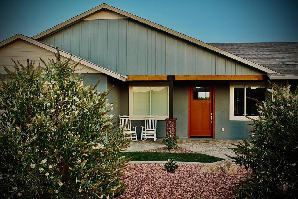 Modern 3 Bedroom Home Cottonwood Buitenkant foto